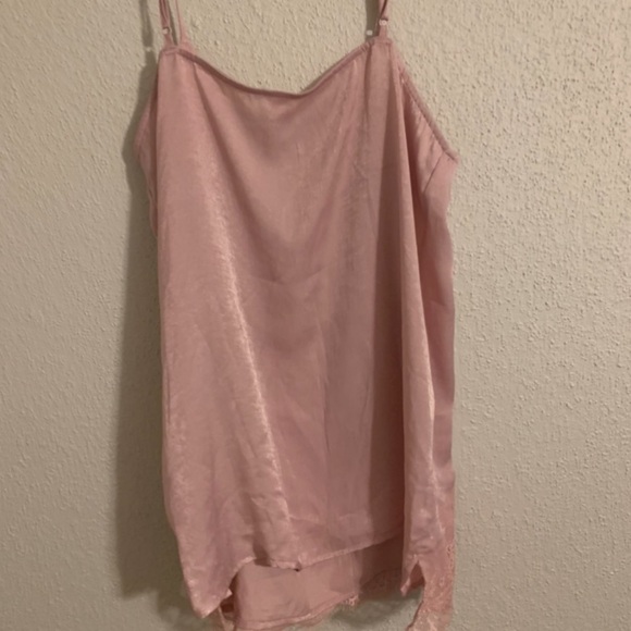 ❤️VALENTINES DAY COLLECTION:Lacey Pink Tank with Buttons Size L - Picture 7 of 7